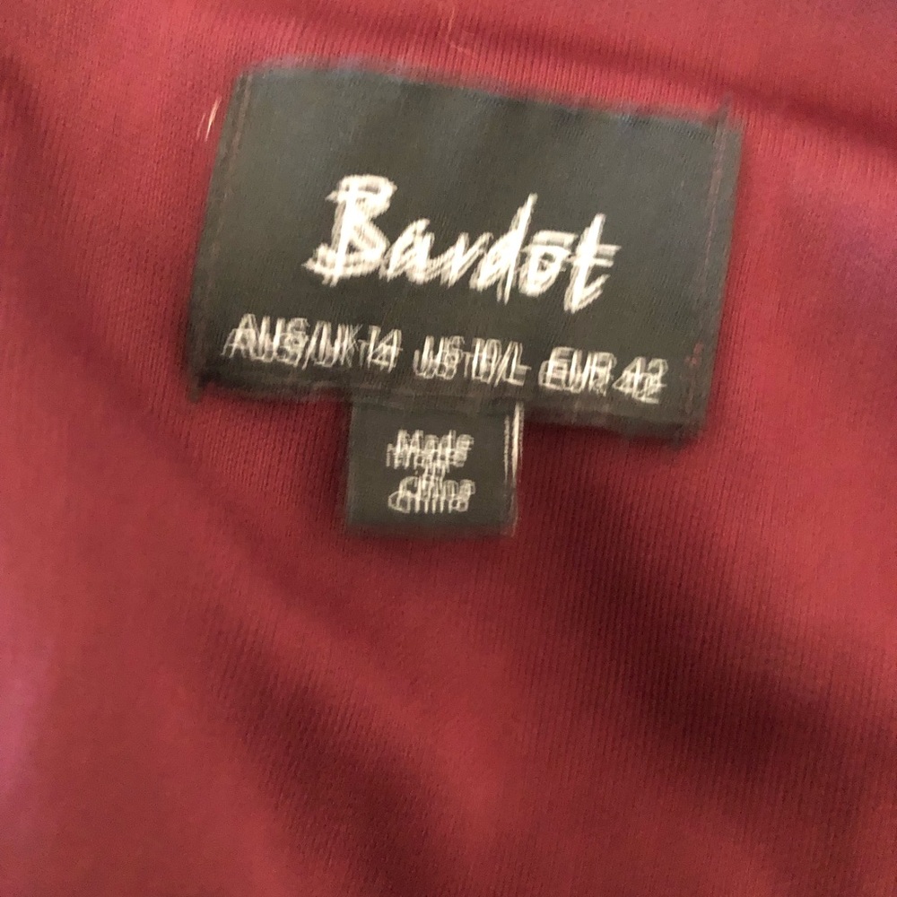 Bardot burgandy velour dress side slit - Picture 4 of 11